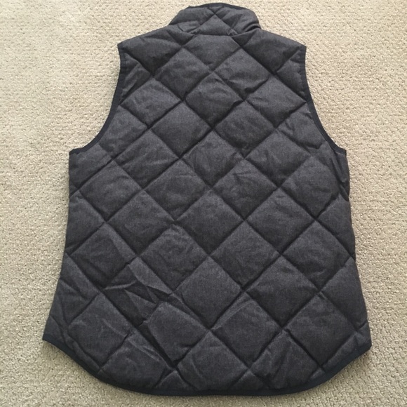 J Crew Factory Textured Quilted Puffer Vest - Picture 2 of 6